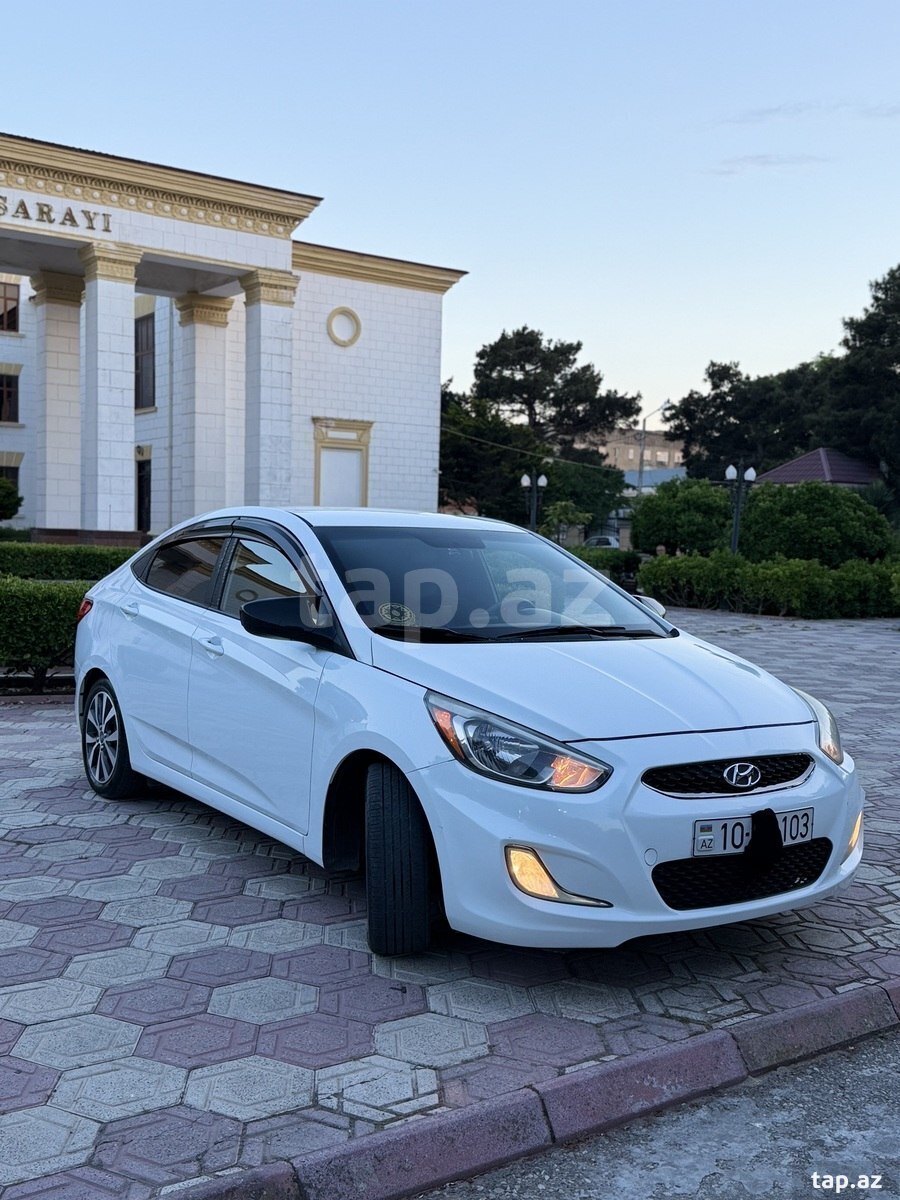 Hyundai Accent, 2016 il (3)