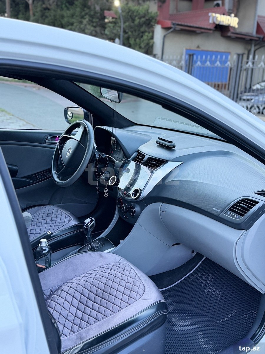 Hyundai Accent, 2016 il (8)
