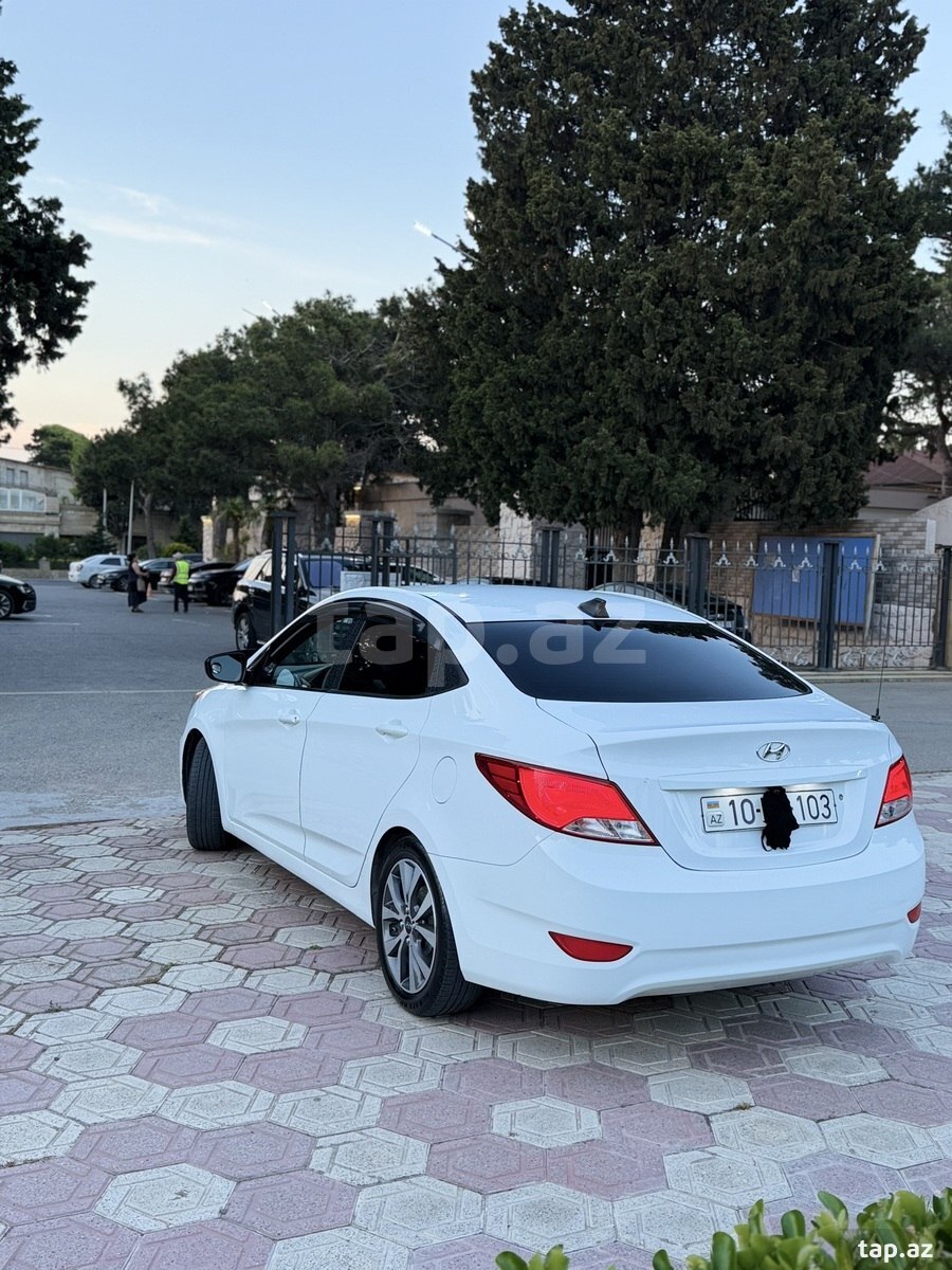 Hyundai Accent, 2016 il (2)