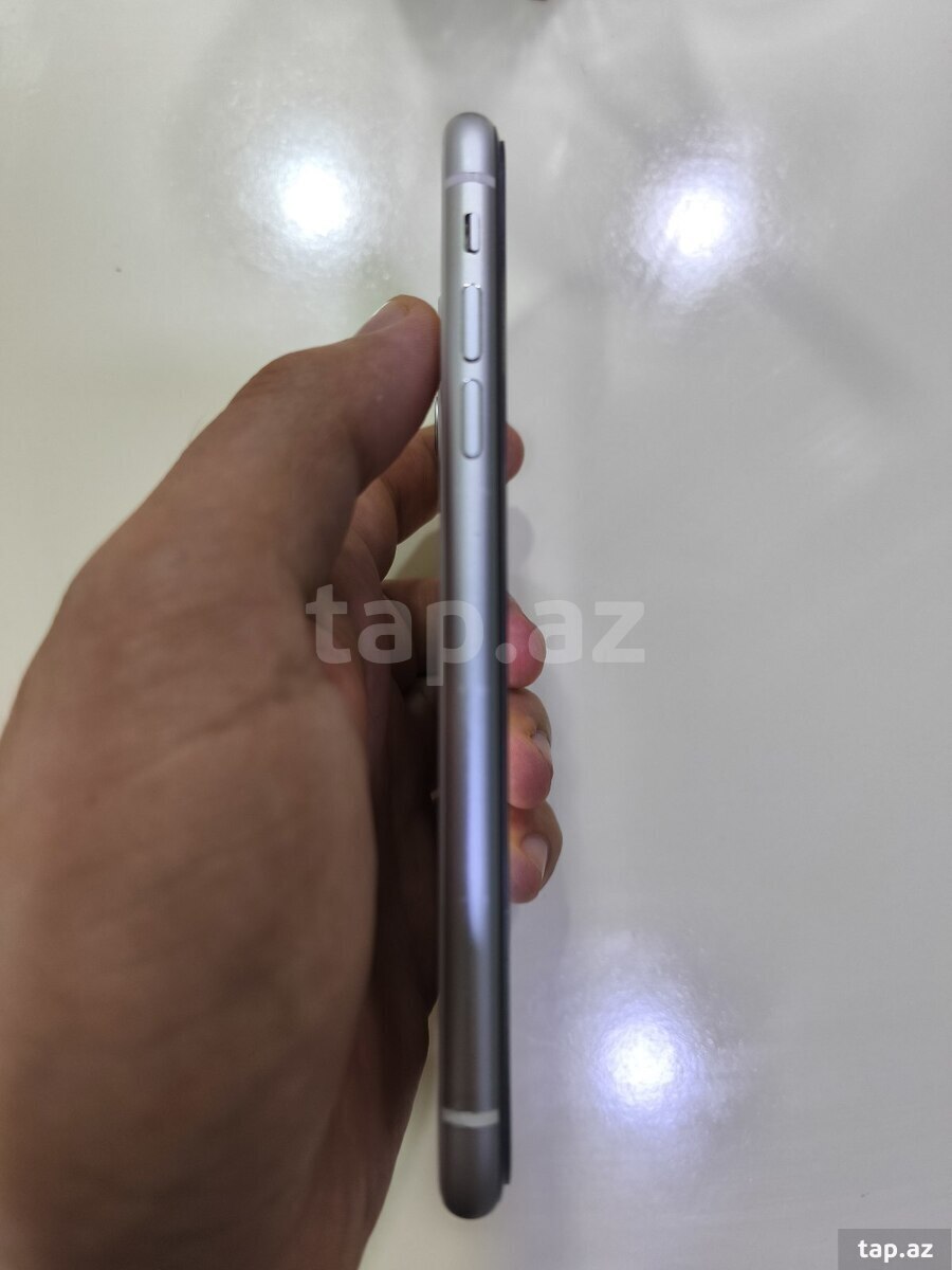 Apple iPhone 11 White 64GB/4GB (4)