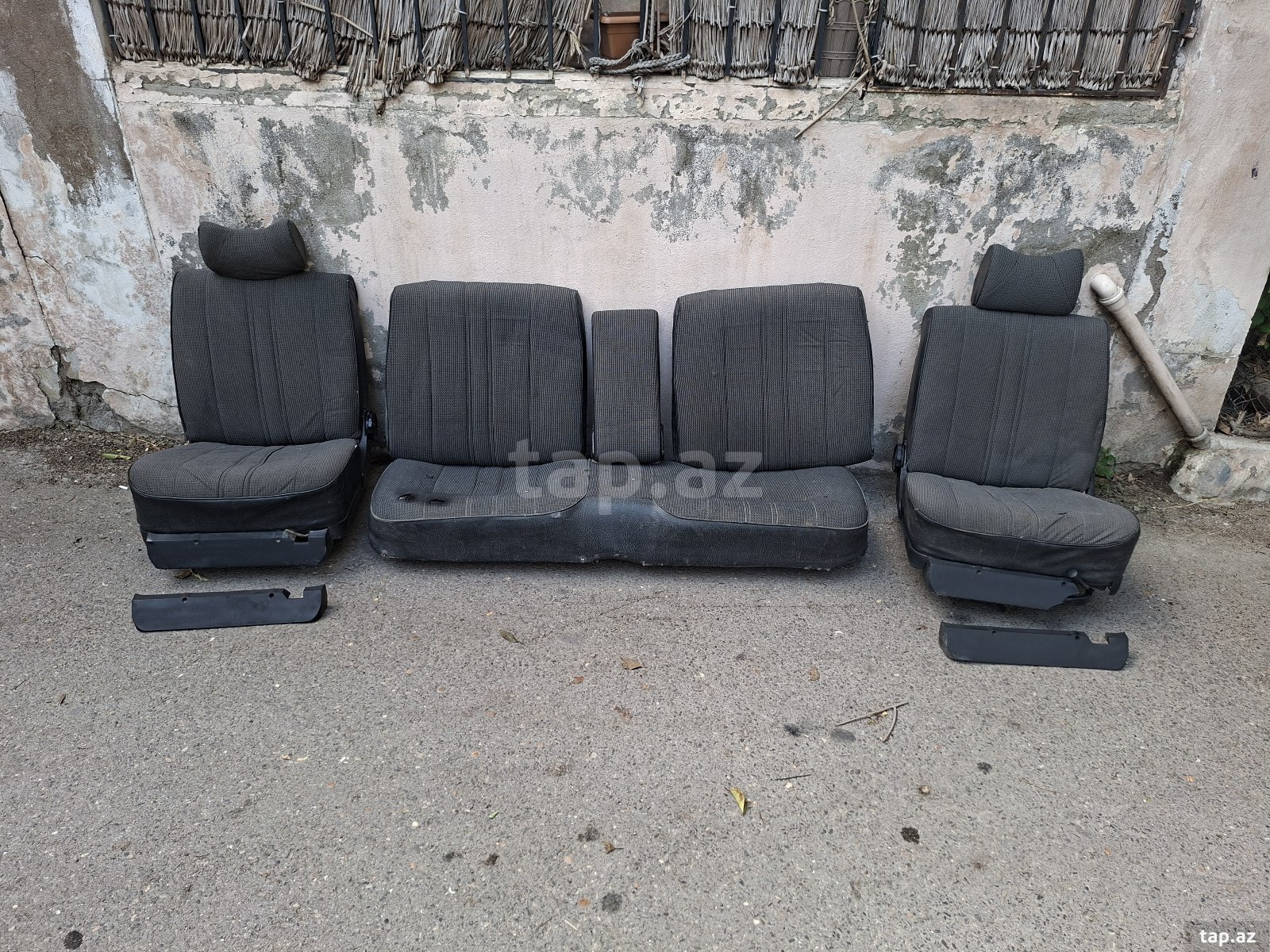 Gaz  24 10 oturacaqları