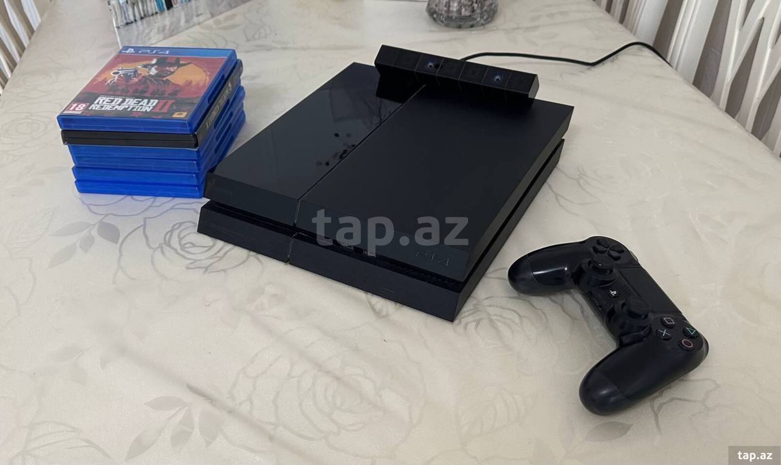 Sony Playstation 4 500GB (2)