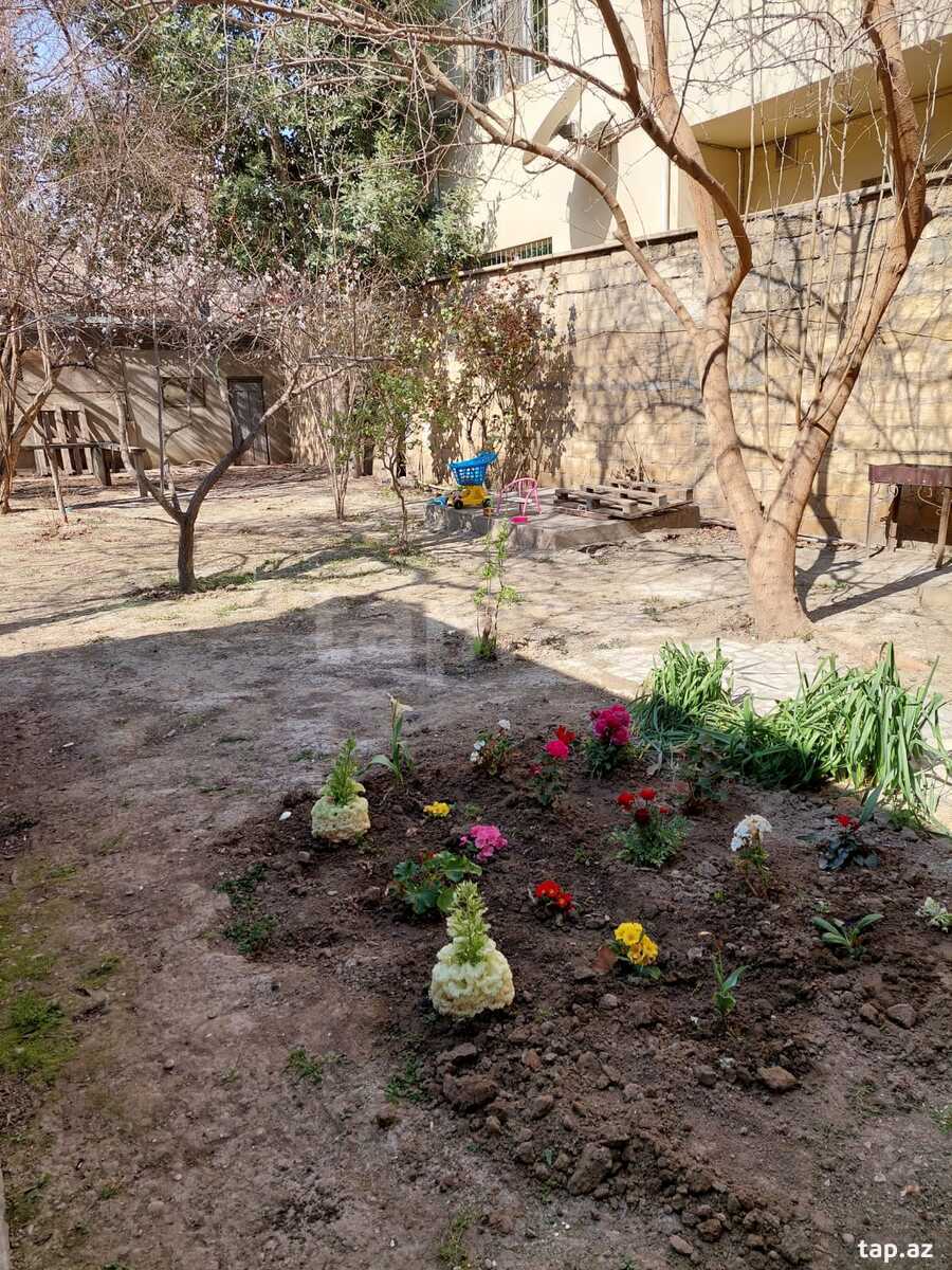 Həyət evi, Bakıxanov qəs. (9)
