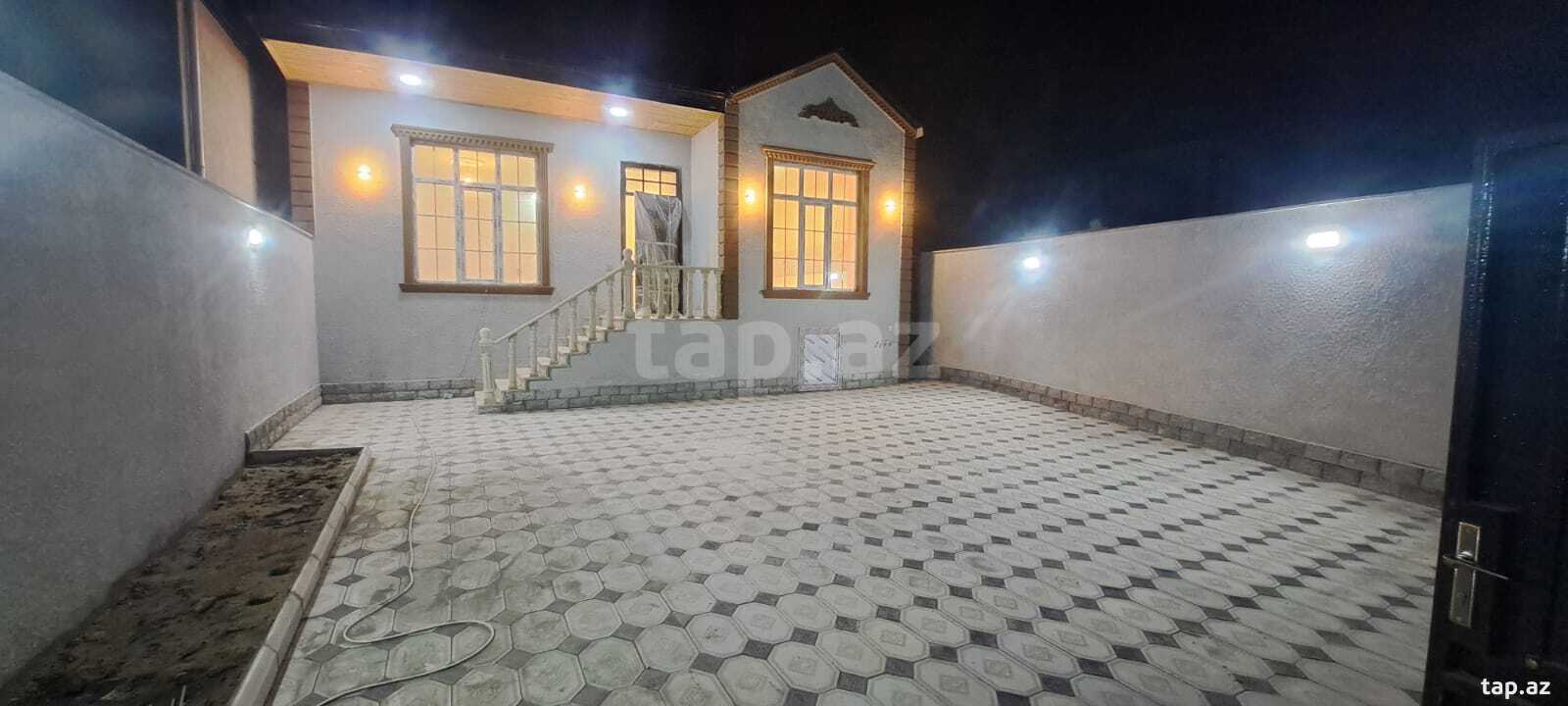 Həyət evi, Lətif İmanov küç. (14)