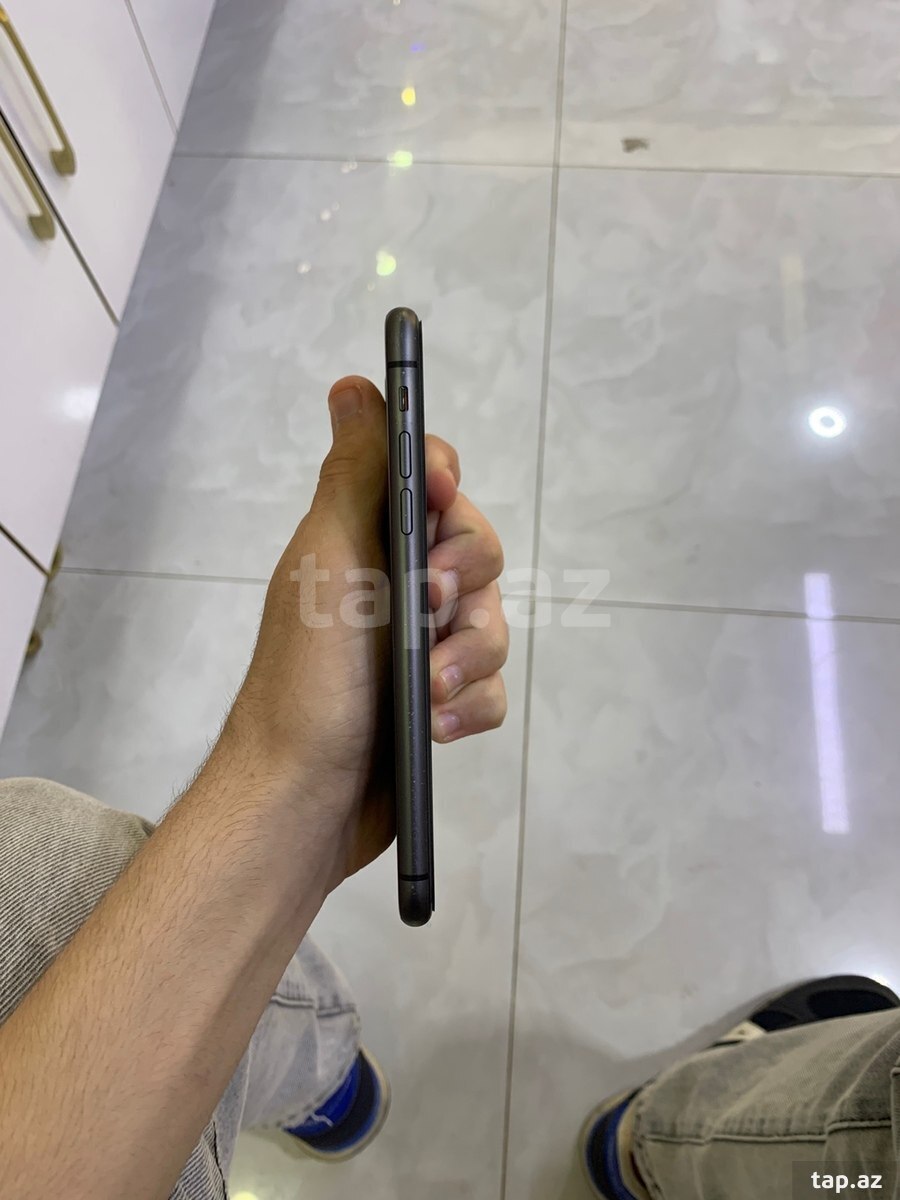 Apple iPhone 11 Black 64GB/4GB (3)
