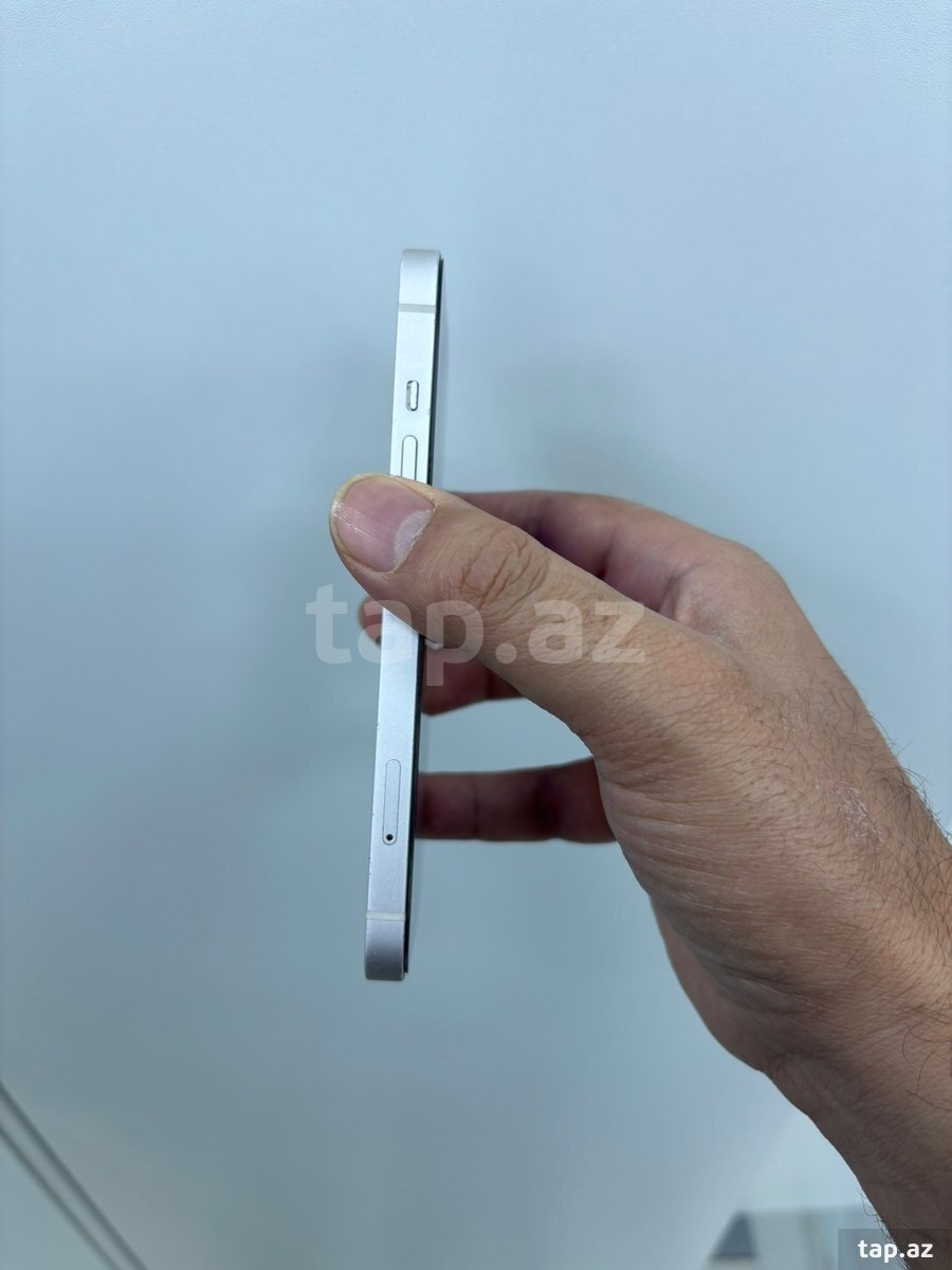 Apple iPhone 13 Starlight 128GB/4GB (2)