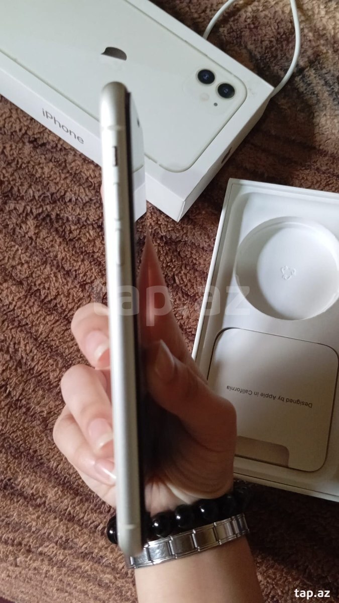 Apple iPhone 11 White 128GB/4GB (4)