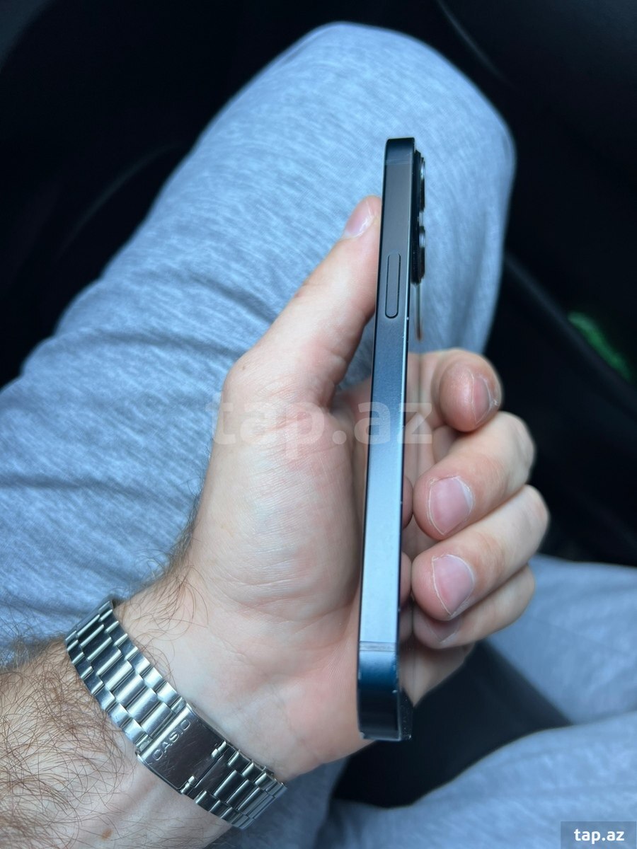 Apple iPhone 13 Midnight 128GB/4GB (3)