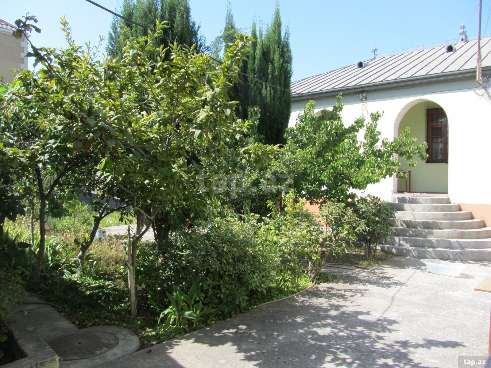 Həyət evi, Zahid Qəmbərov küç. (6)