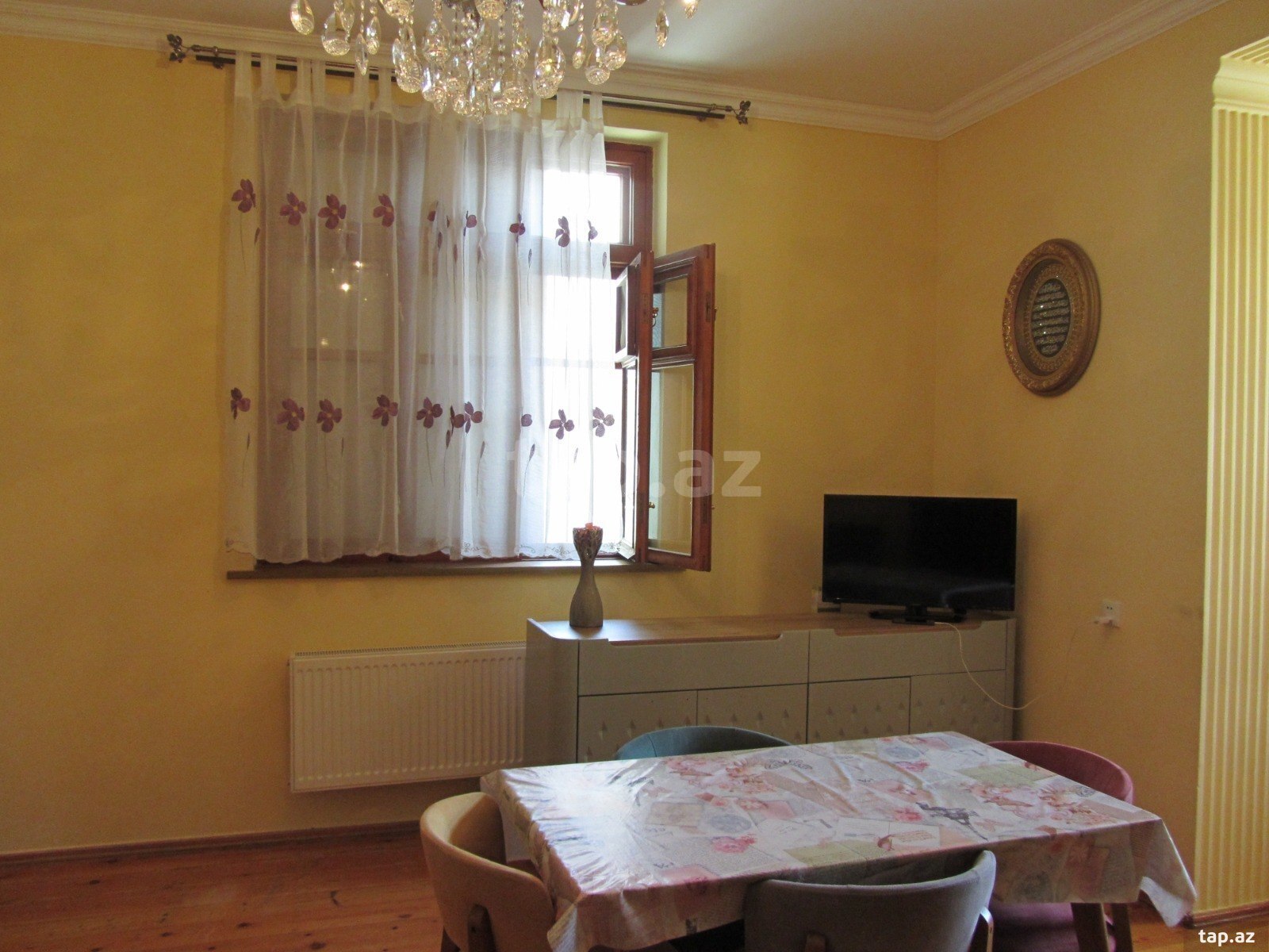 Həyət evi, Zahid Qəmbərov küç. (10)