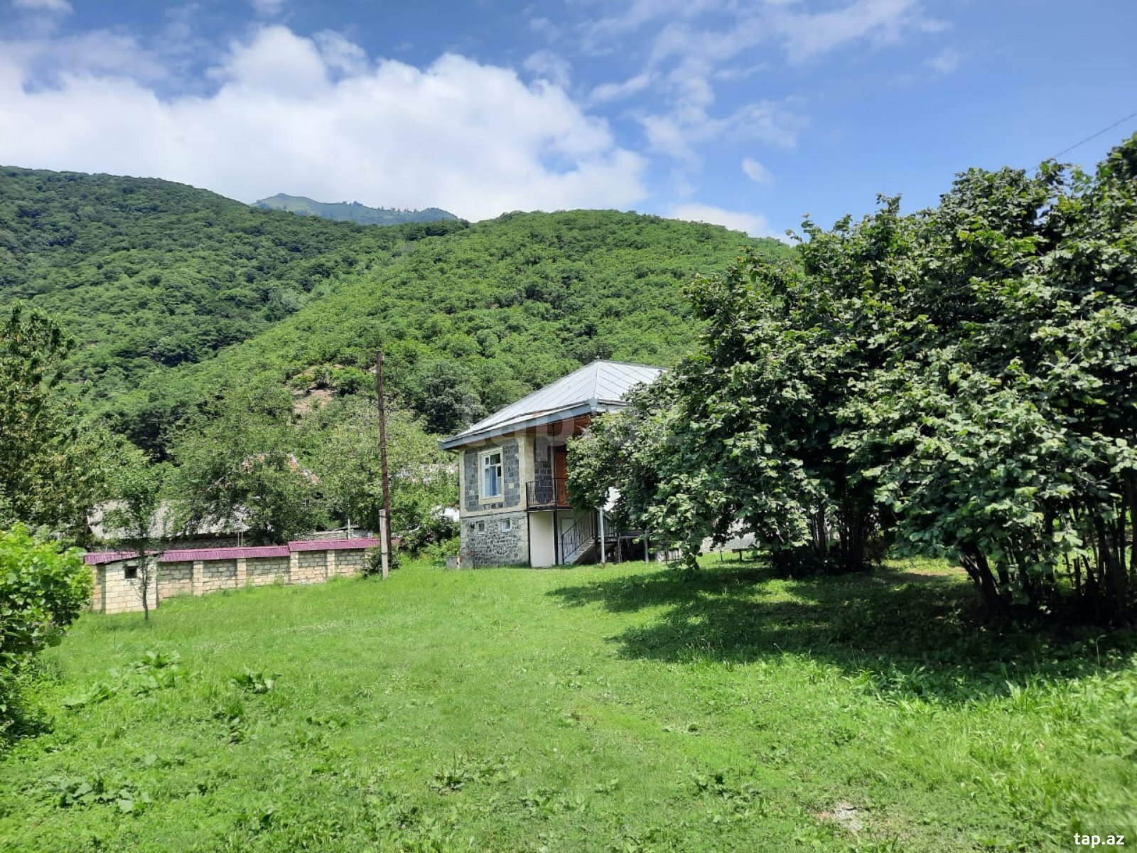 Həyət evi kirayə verilir, Qax r.