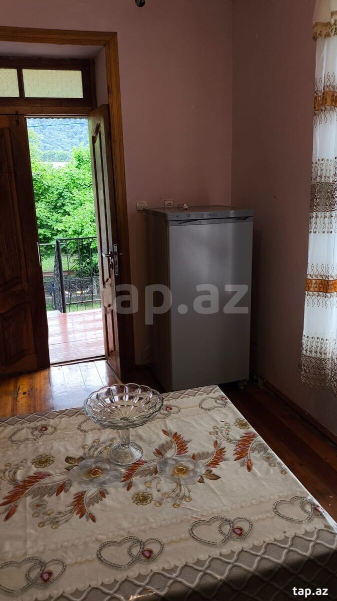 Həyət evi kirayə verilir, Qax r. (8)