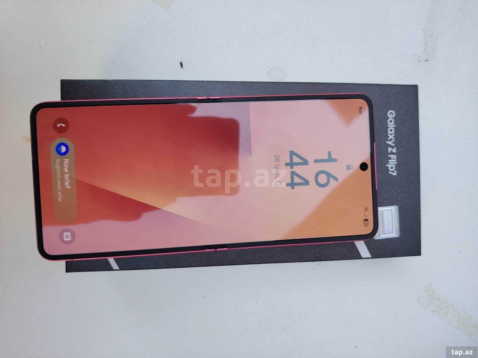Samsung Galaxy Z Flip 7 Coral Red 256GB/12GB (7)
