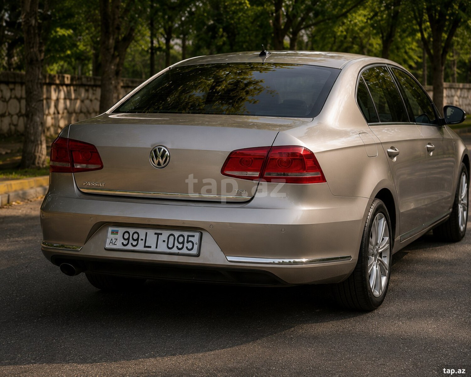 Volkswagen Passat, 2015 il (2)