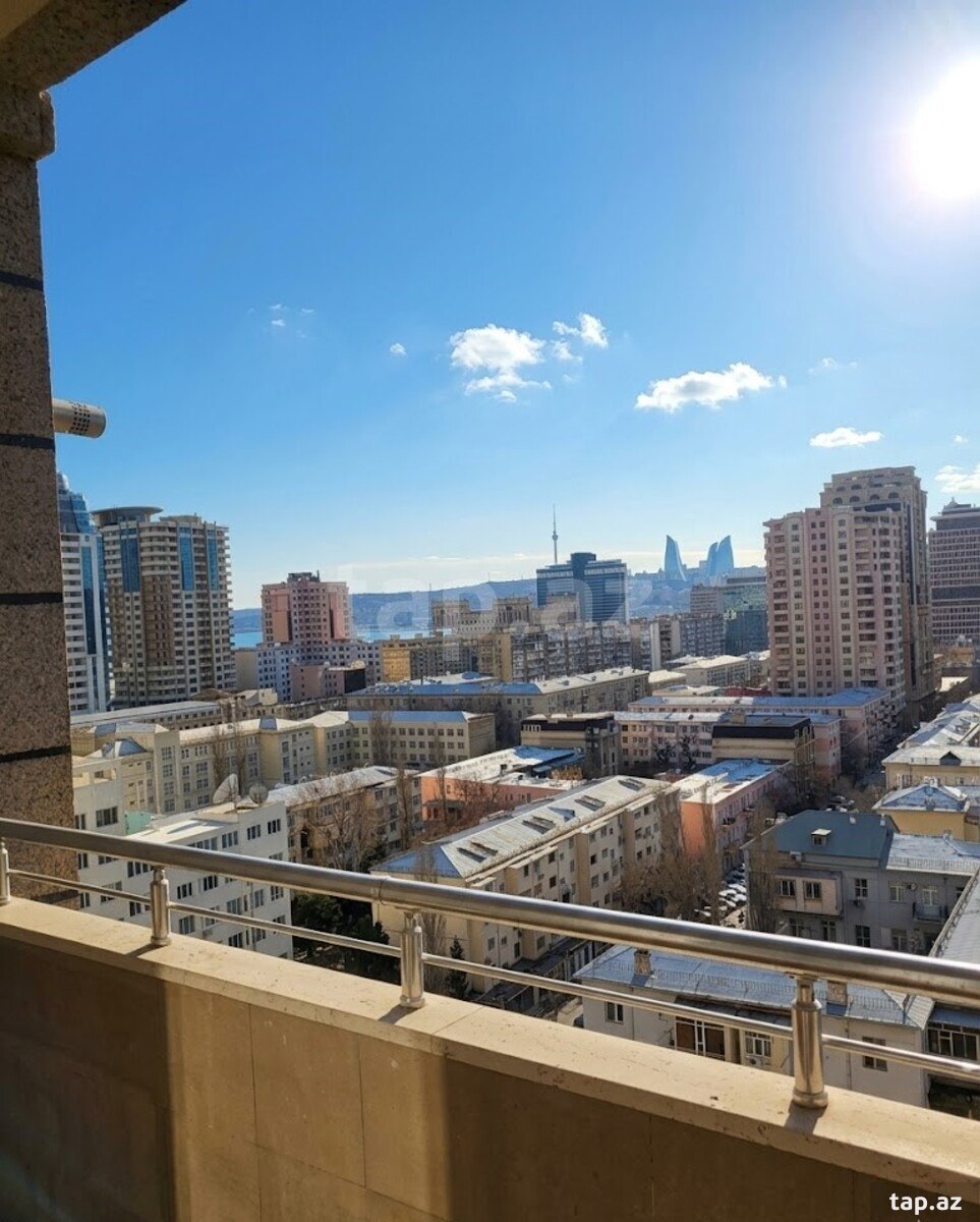 5-otaqlı yeni tikili, K.Səfərəliyeva küç., 300 m² (3)
