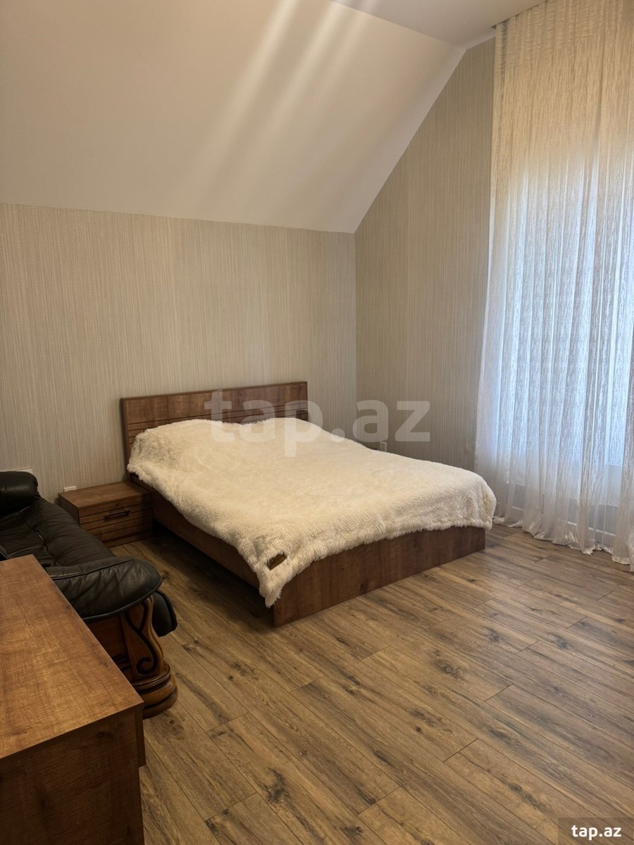Bağ evi, Şüvəlan qəs. (24)