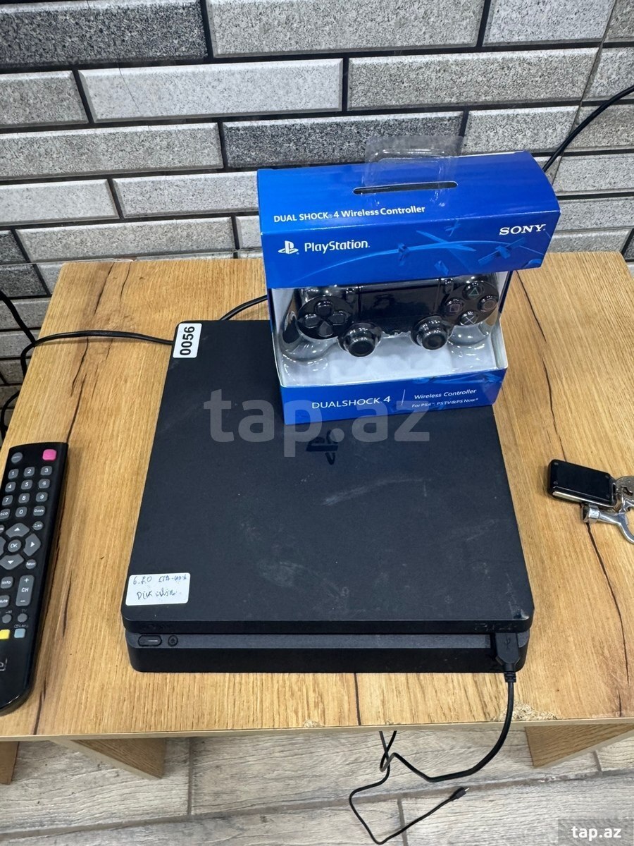 Playstation 4 Slim, 1TB