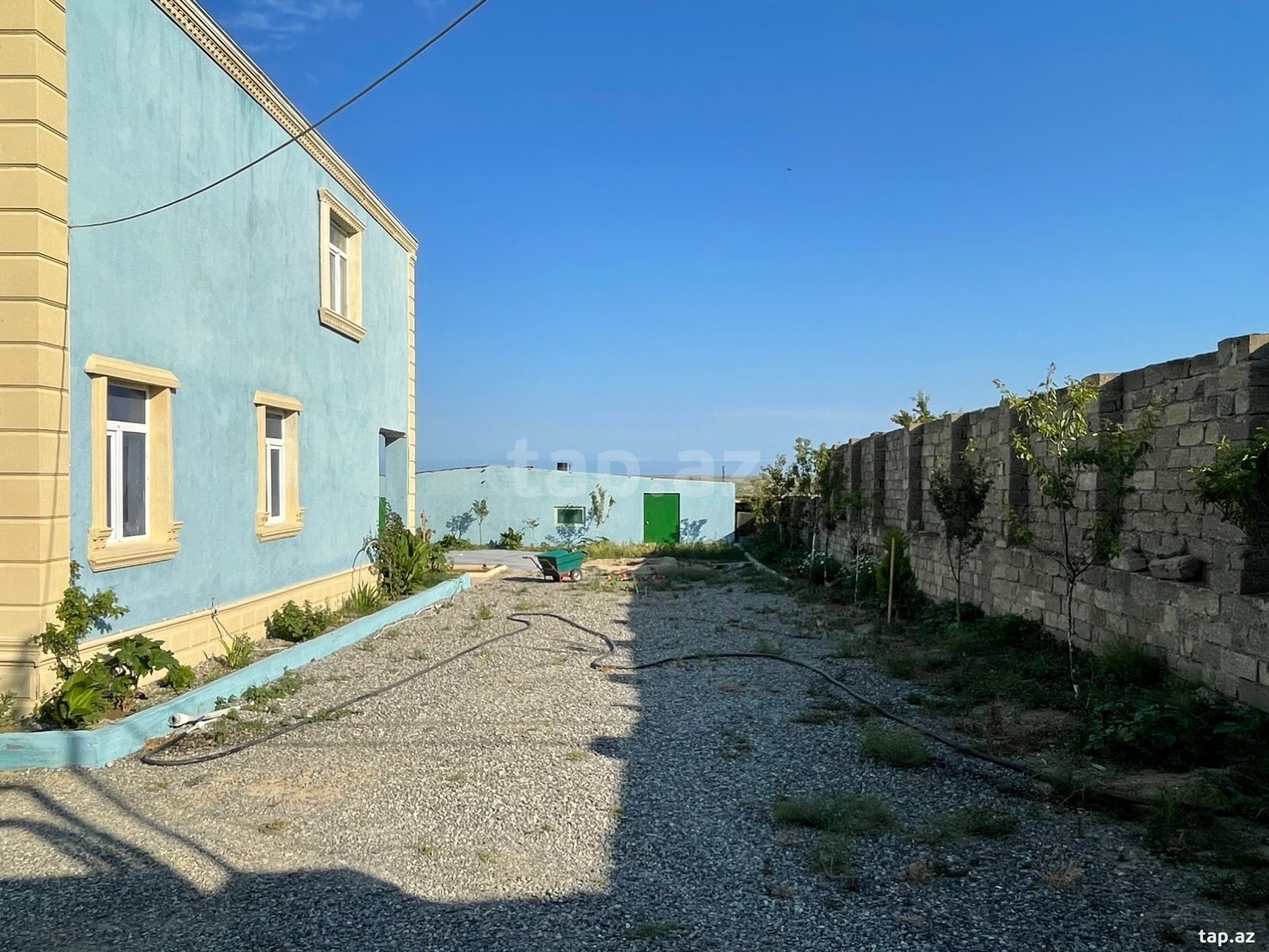 Bağ evi, Zirə qəs. (3)