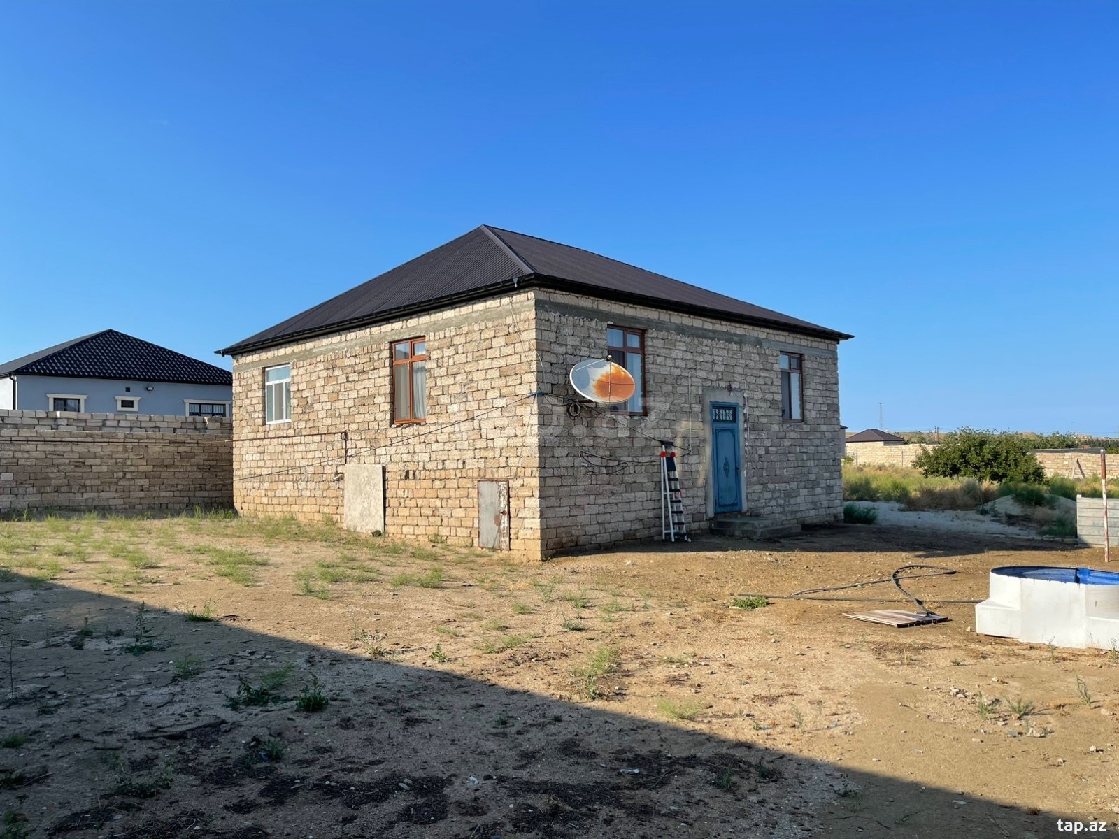 Bağ evi, Zirə qəs. (8)