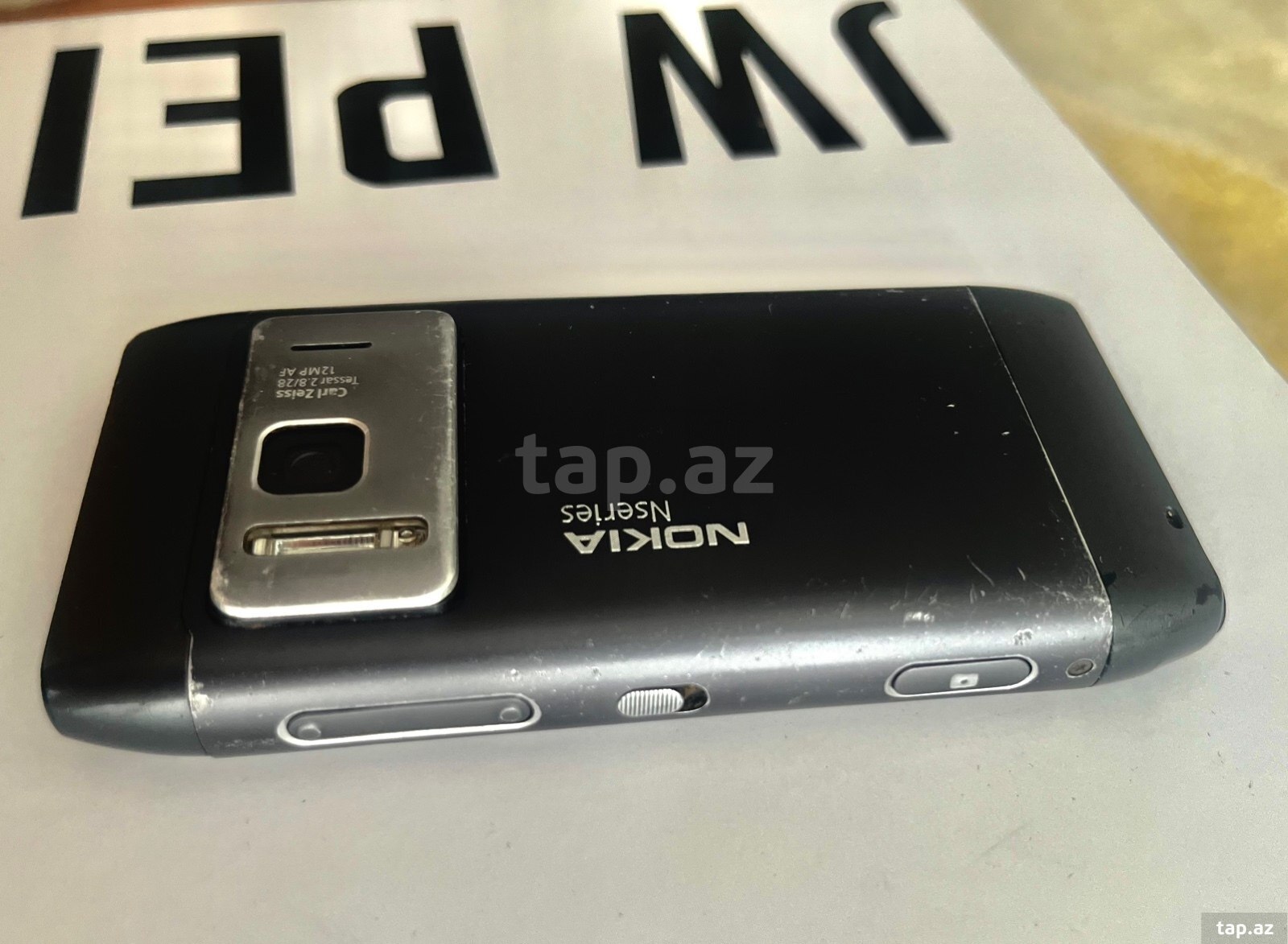 Nokia N8 Dark Grey (2)