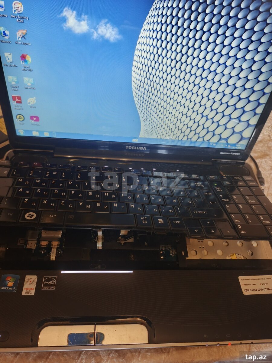 Noutbuk Toshiba (3)