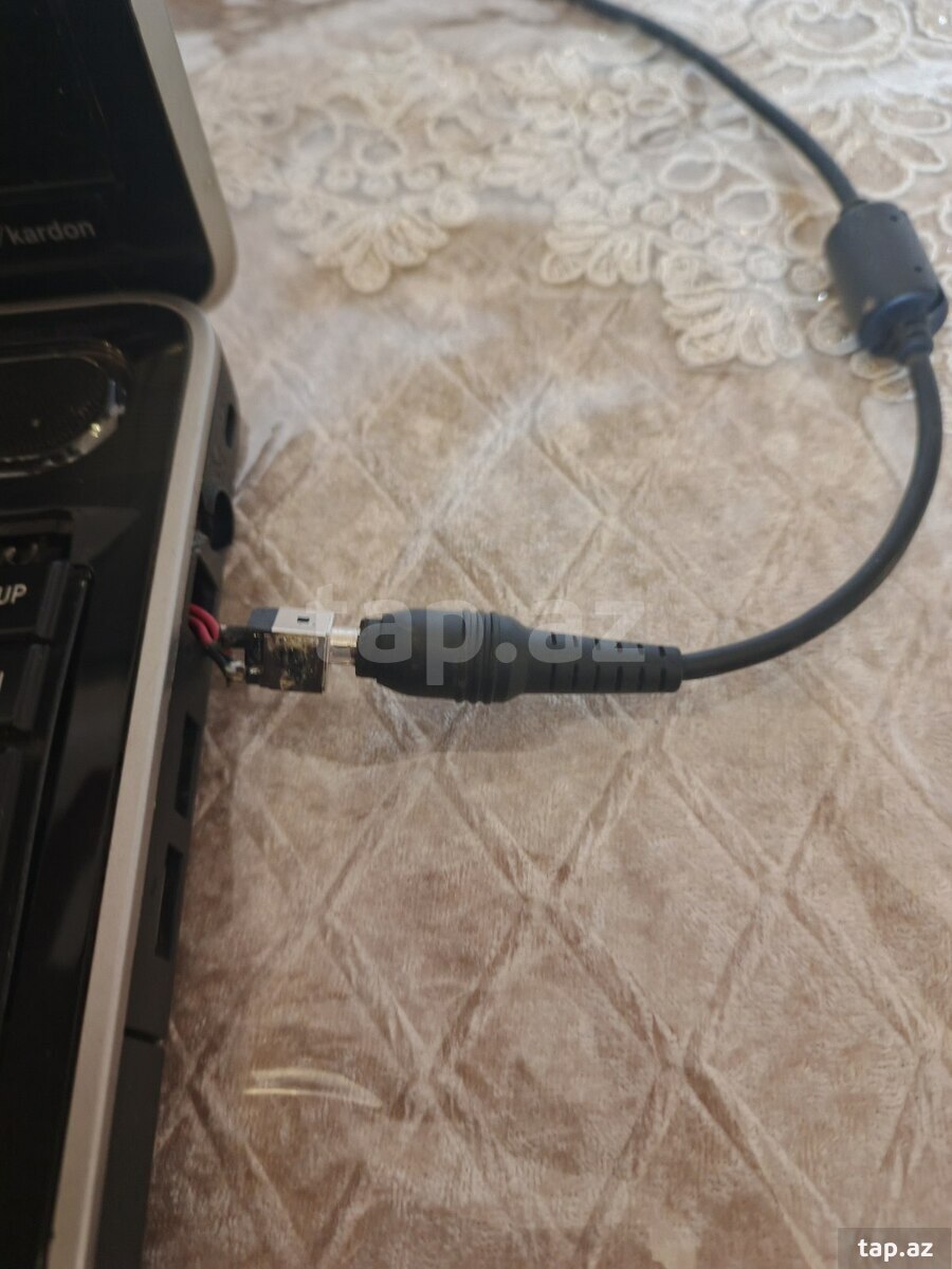 Noutbuk Toshiba (6)