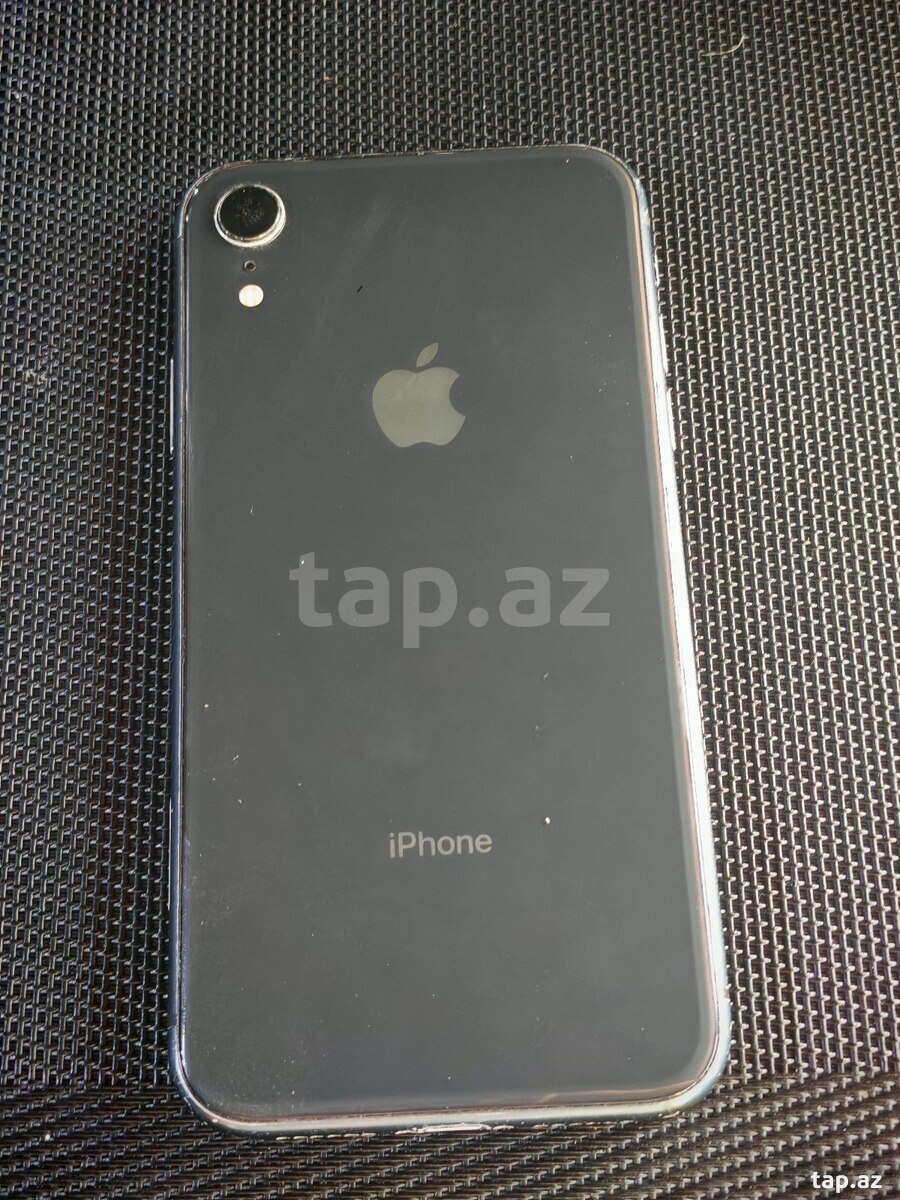 Apple iPhone XR Black 64GB/3GB (3)