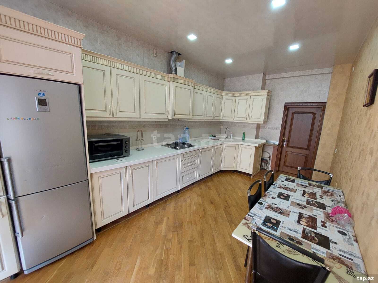 3-otaqlı yeni tikili kirayə verilir, Cəfər Cabbarlı küç., 170 m² (11)
