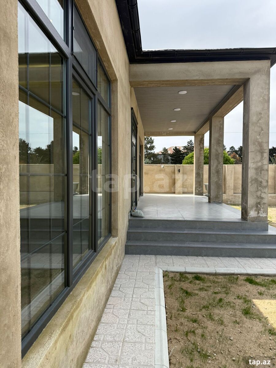 Həyət evi, Mərdəkan qəs. (3)