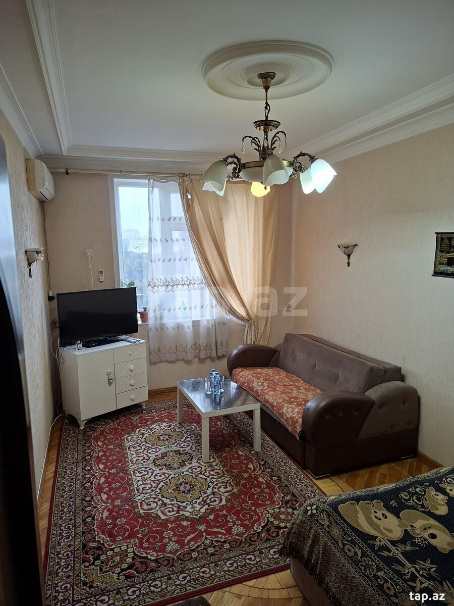 1-otaqlı yeni tikili kirayə verilir, 8-ci mkr., 42 m² (2)