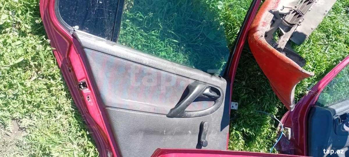 Volkswagen Polo 1.4 radiatoru, qapıları  (2)