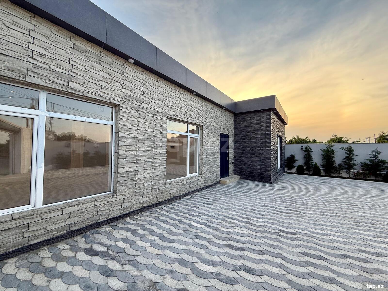 Həyət evi, Maştağa qəs. (2)