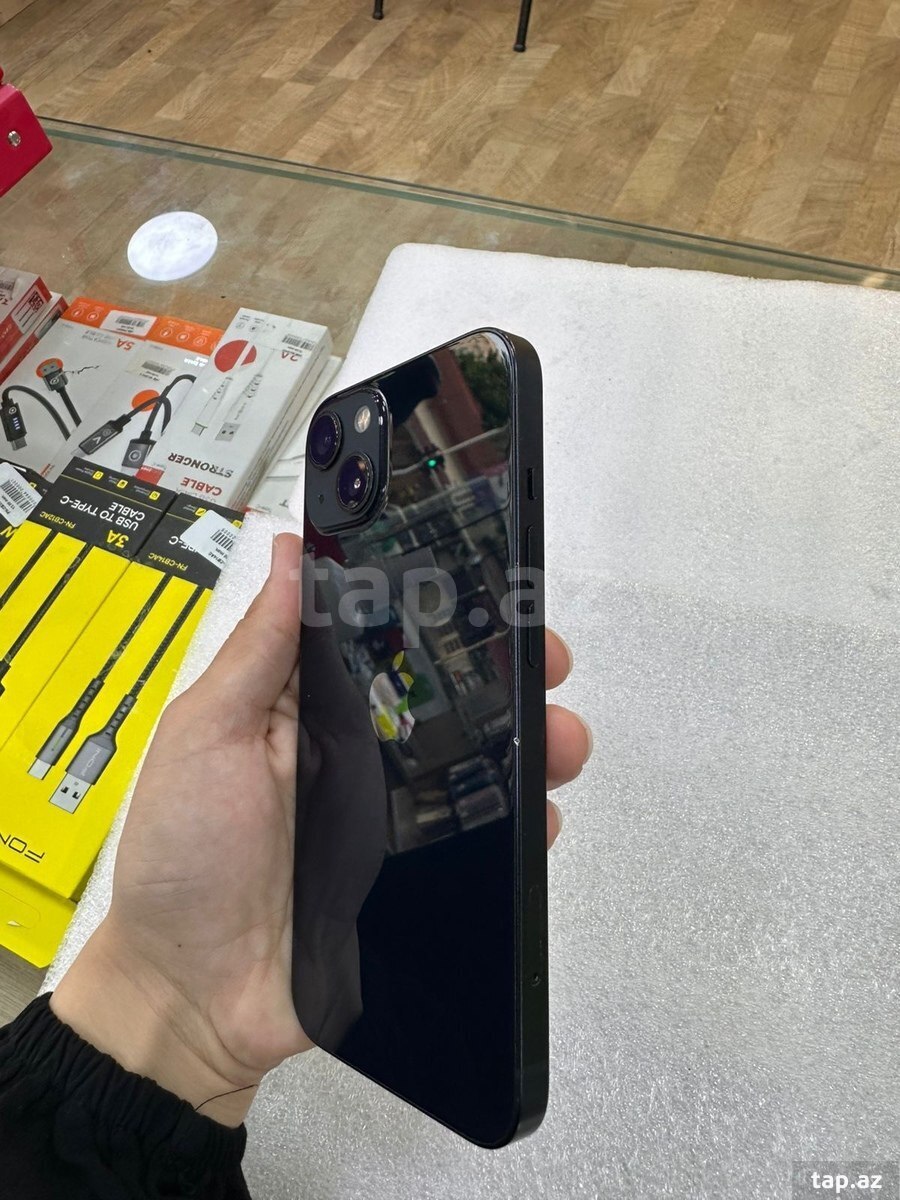 Apple iPhone 13 Midnight 128GB/4GB (3)
