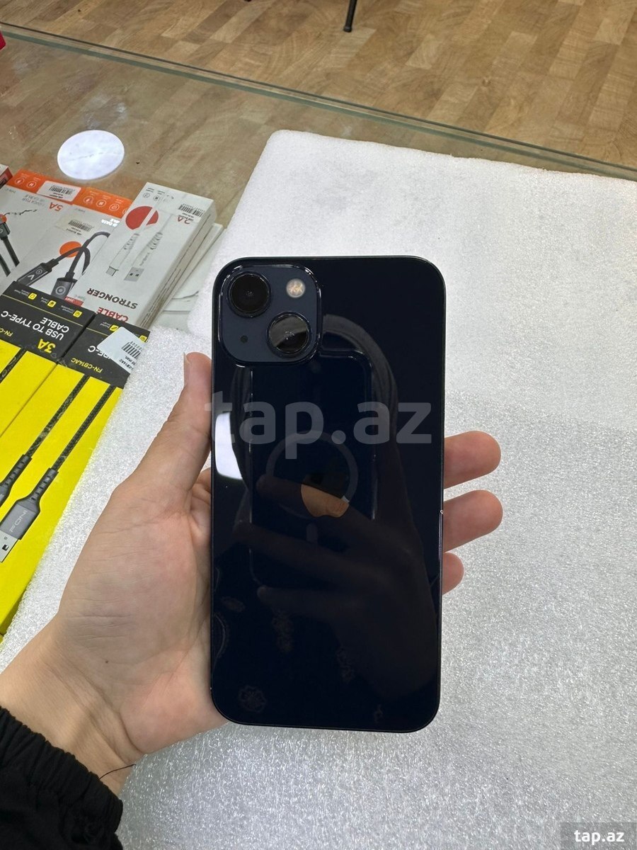 Apple iPhone 13 Midnight 128GB/4GB (2)
