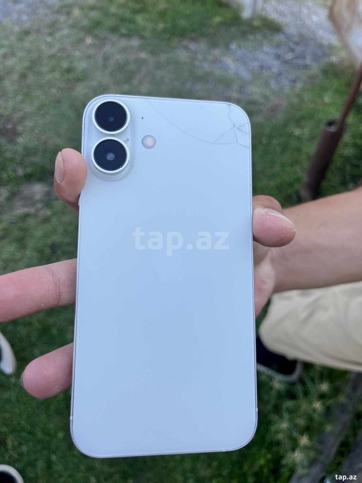 Apple iPhone XR White 64GB/3GB (2)