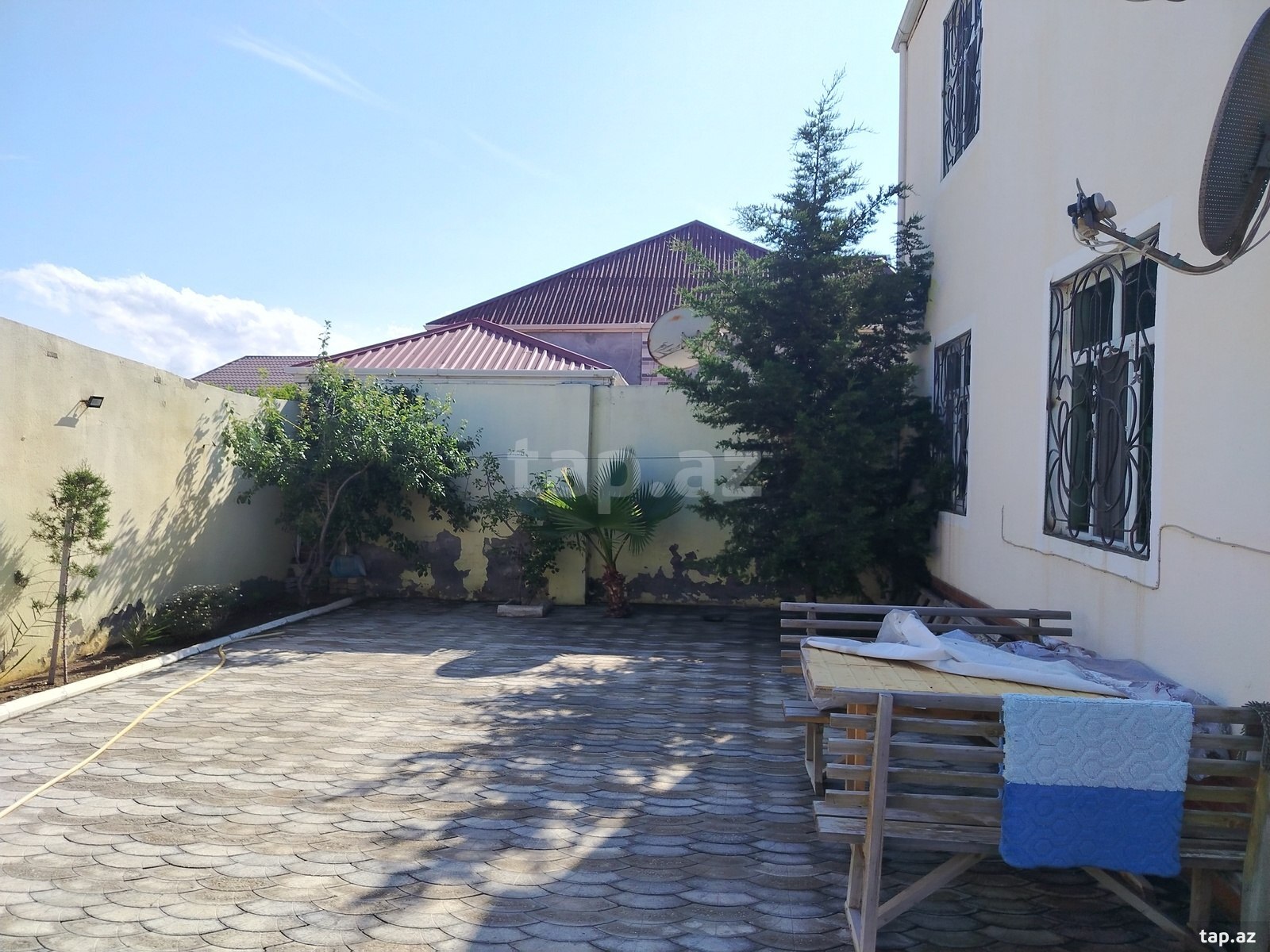 Həyət evi, Binə qəs. (3)