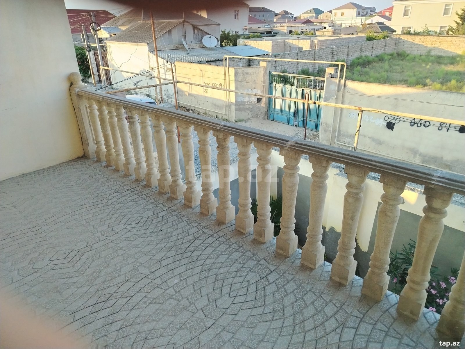 Həyət evi, Binə qəs. (28)