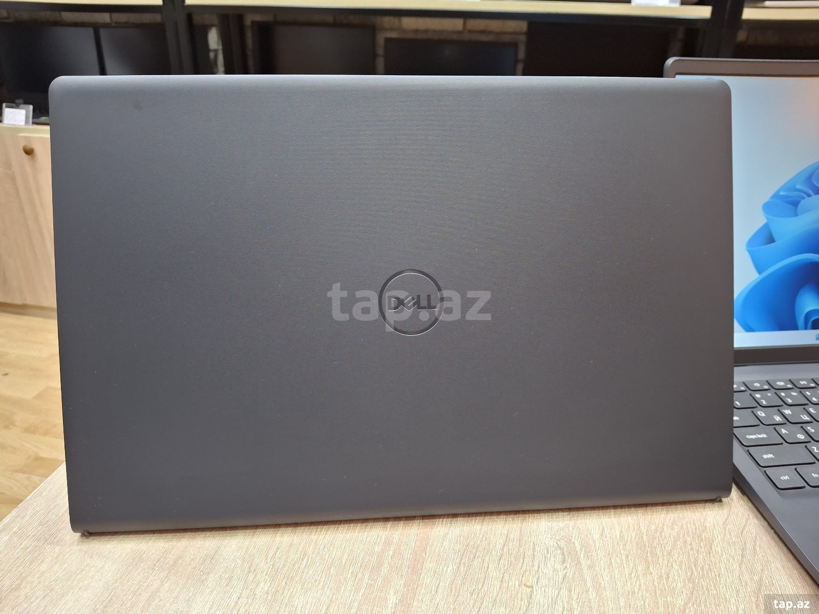 Noutbuk Dell Latitude 15 3530 (11)