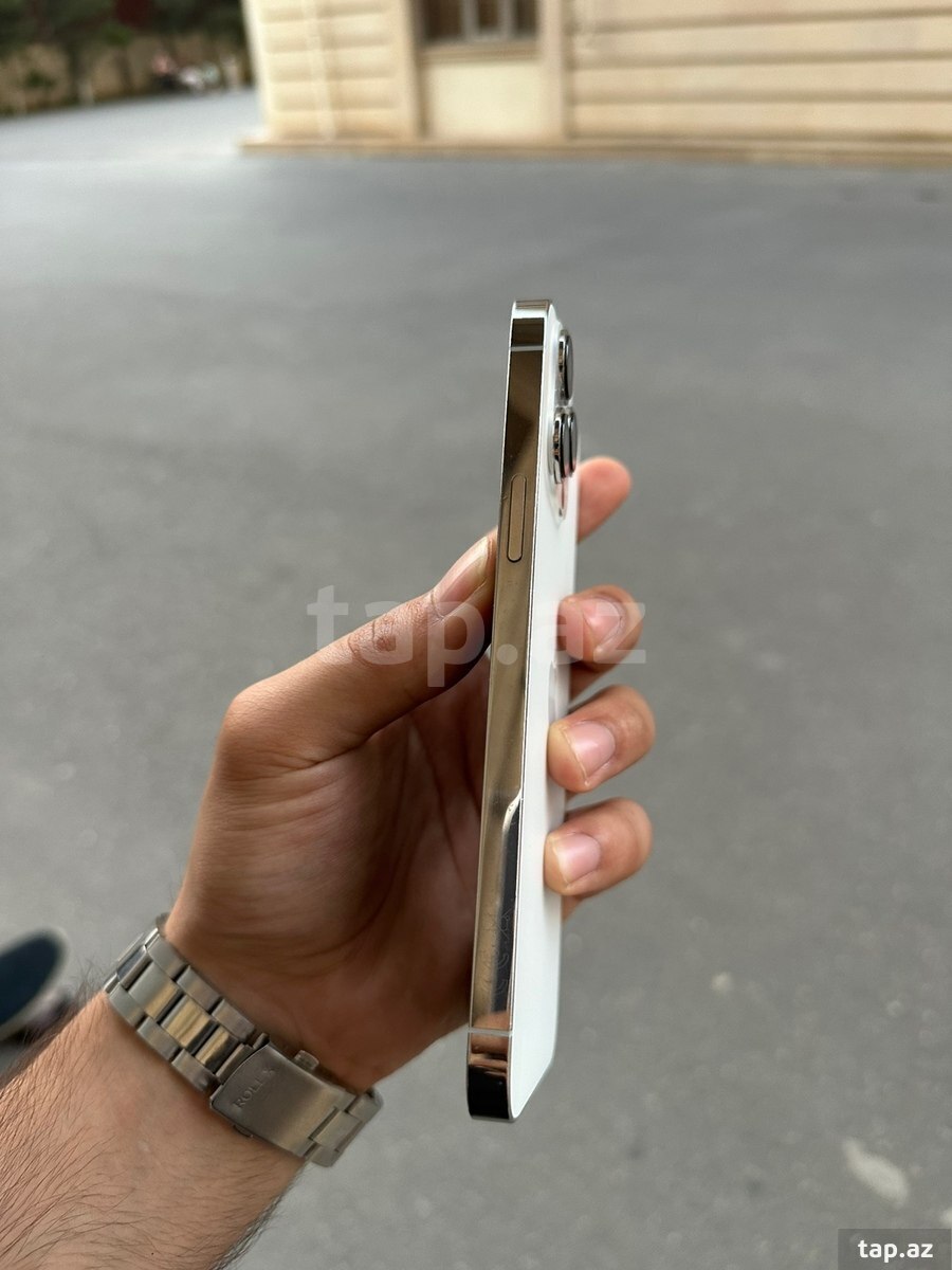 Apple iPhone 13 Pro Max Silver 128GB/6GB (2)