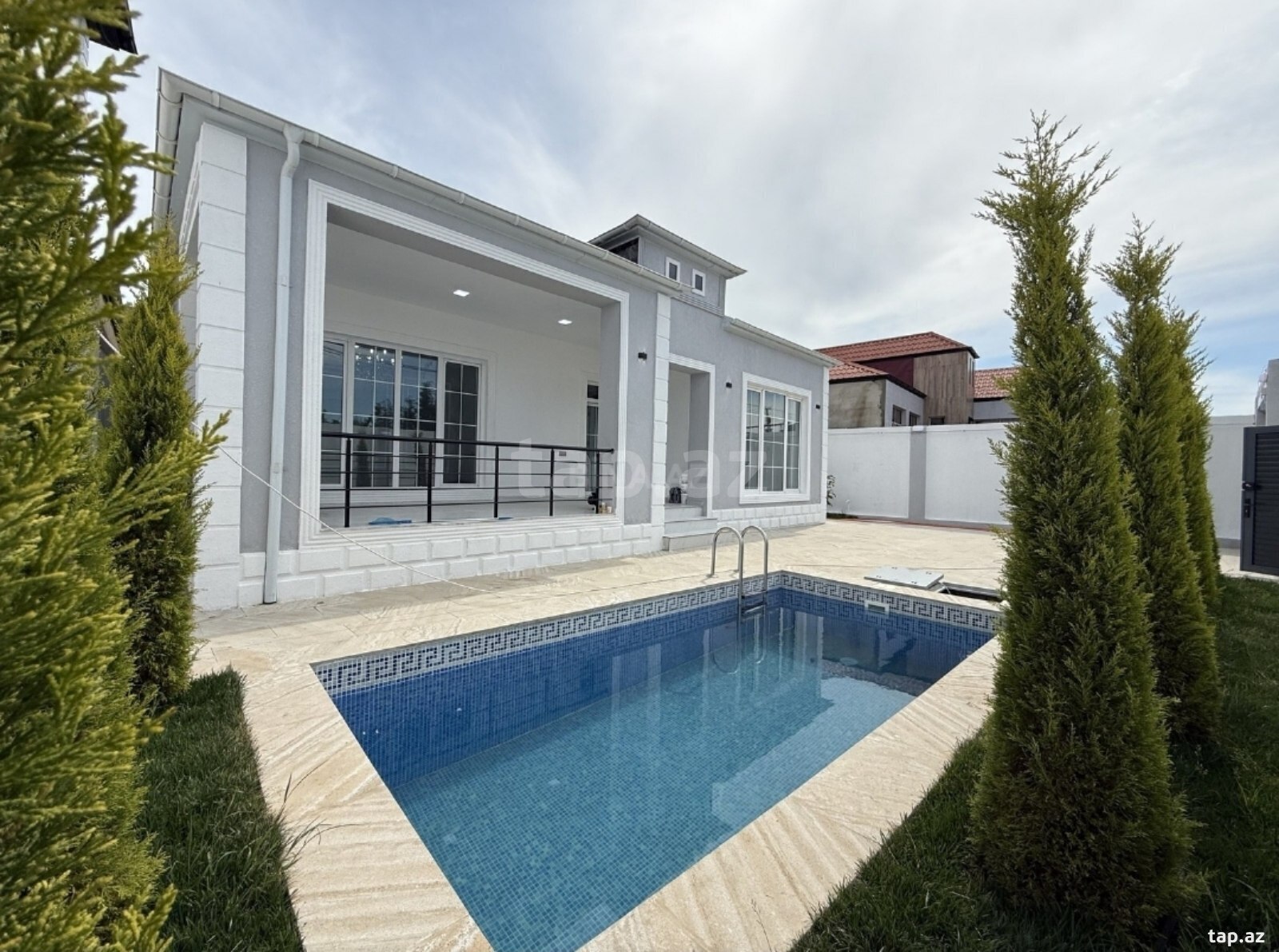 Bağ evi, Buzovna qəs.