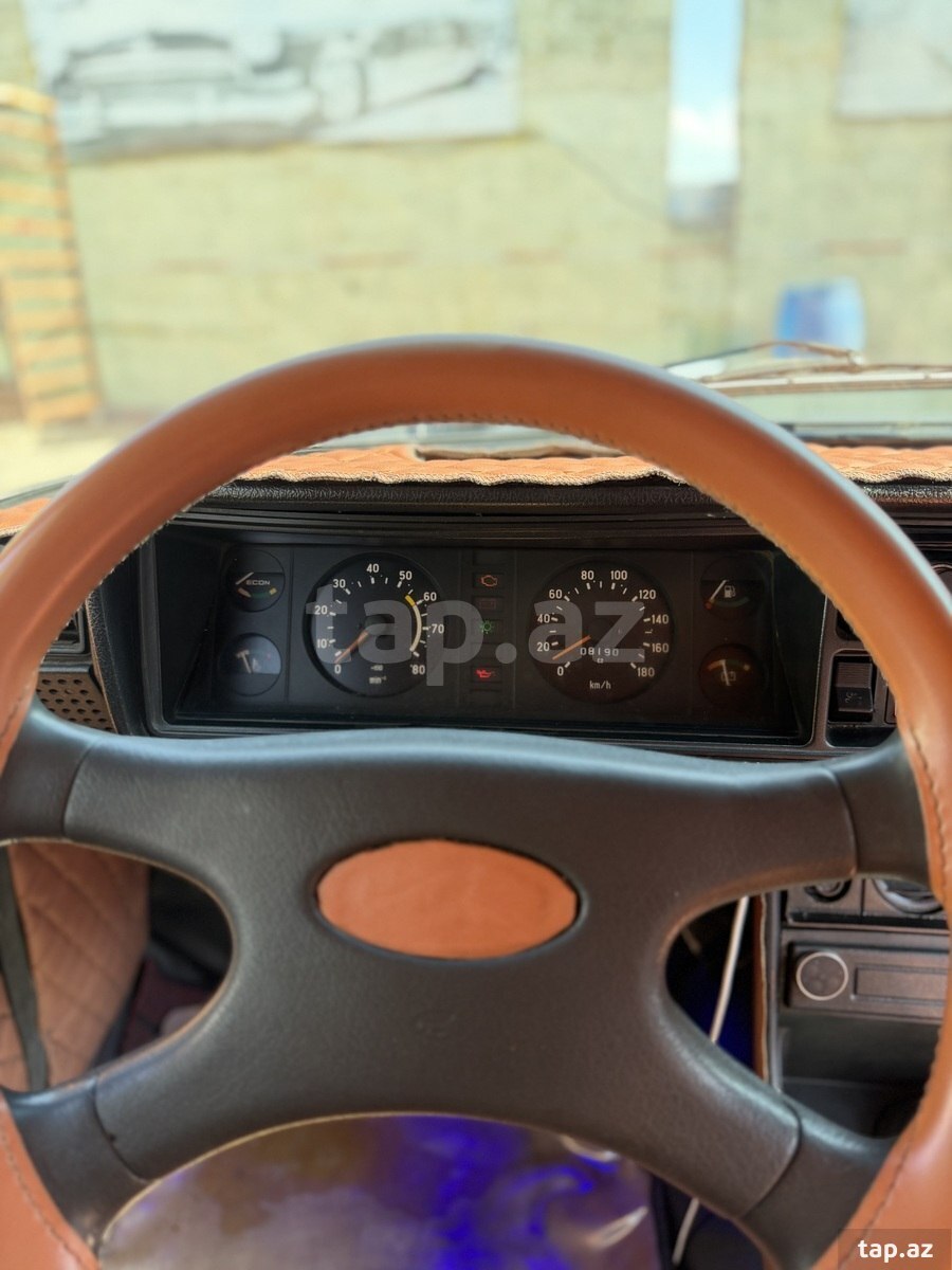 LADA (VAZ) 2107, 2010 il (8)