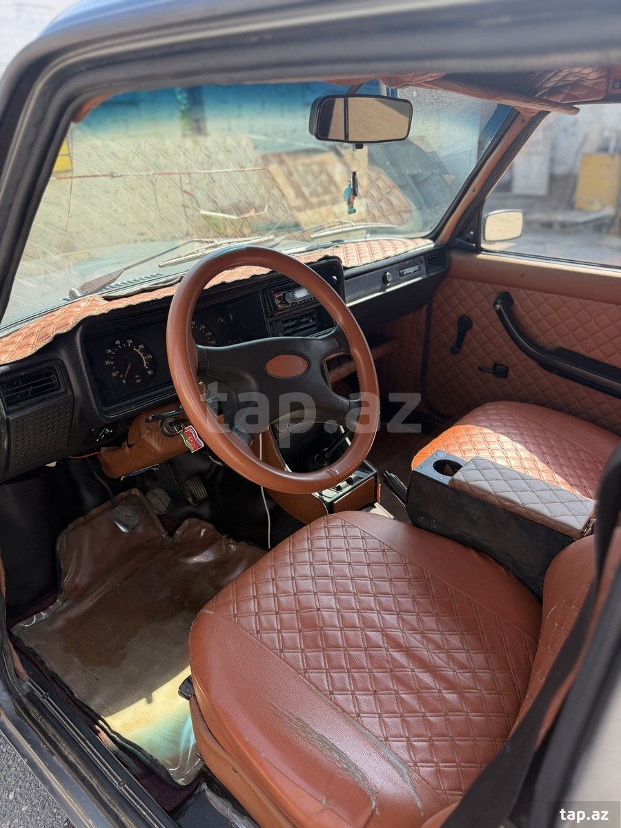 LADA (VAZ) 2107, 2010 il (13)