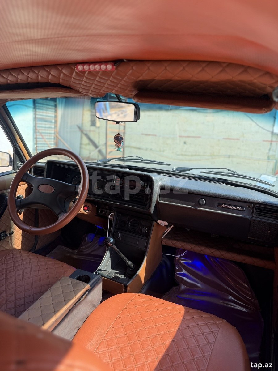 LADA (VAZ) 2107, 2010 il (11)