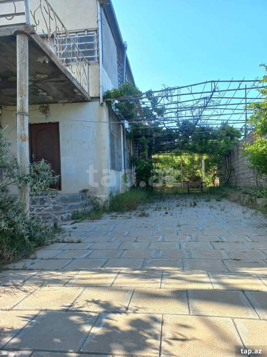 Bağ evi, Novxanı qəs. (3)