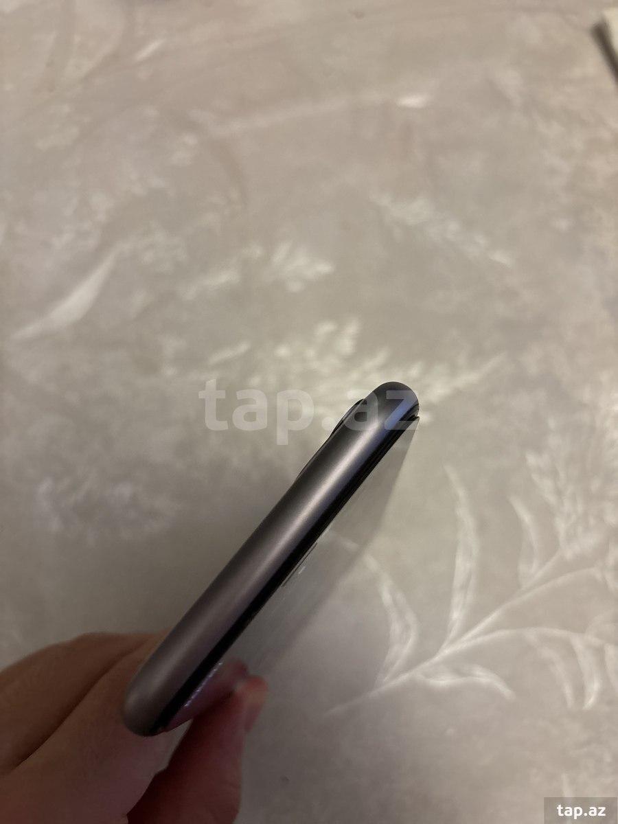 Apple iPhone 11 Purple 128GB/4GB (5)