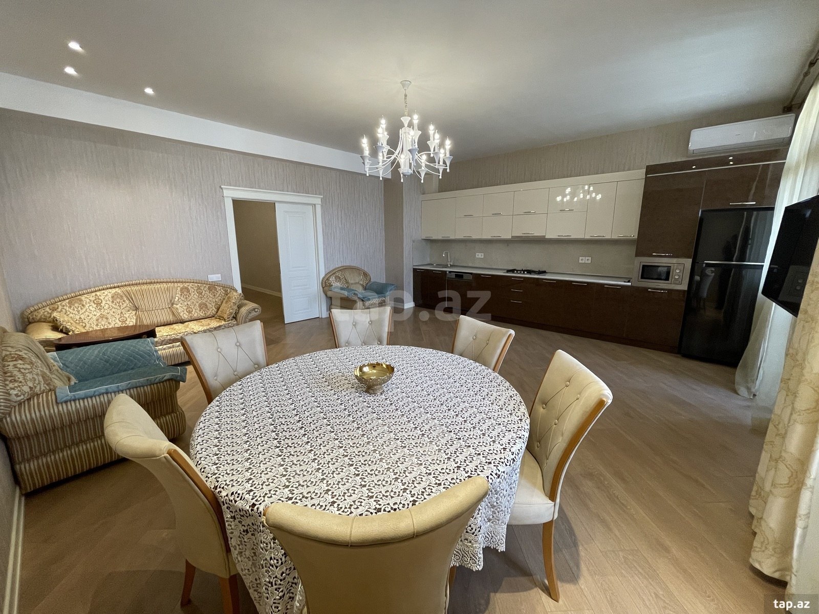 3-otaqlı yeni tikili kirayə verilir, N.Rəfiyev küç., 157 m² (2)