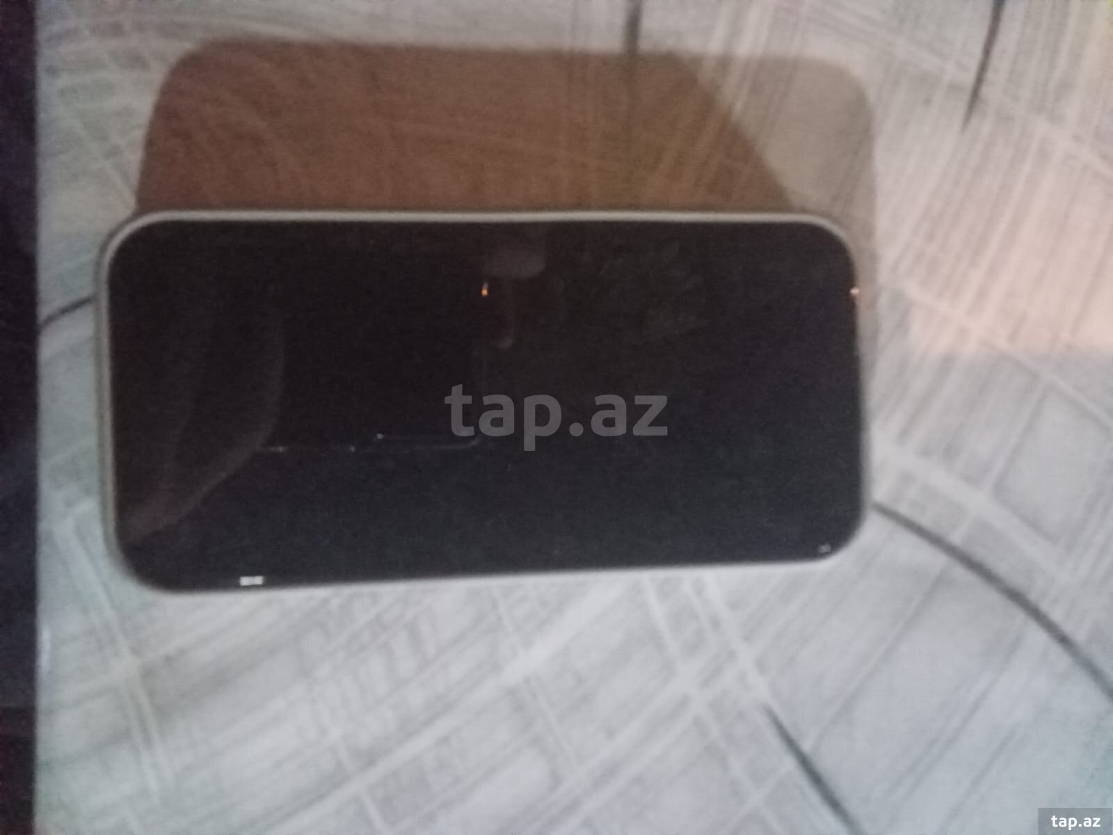 Apple iPhone 16 Pro Desert Titanium 128GB/8GB (2)