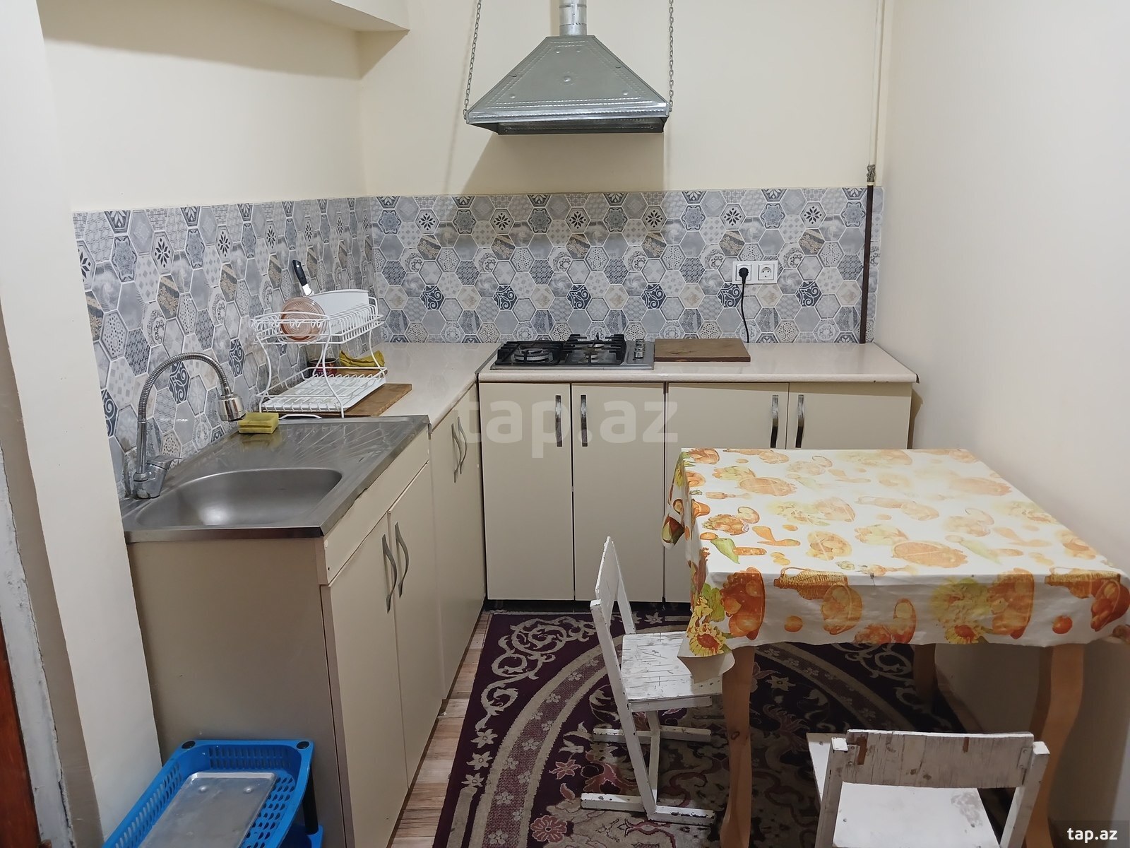 Həyət evi kirayə verilir, Şəki r. (2)