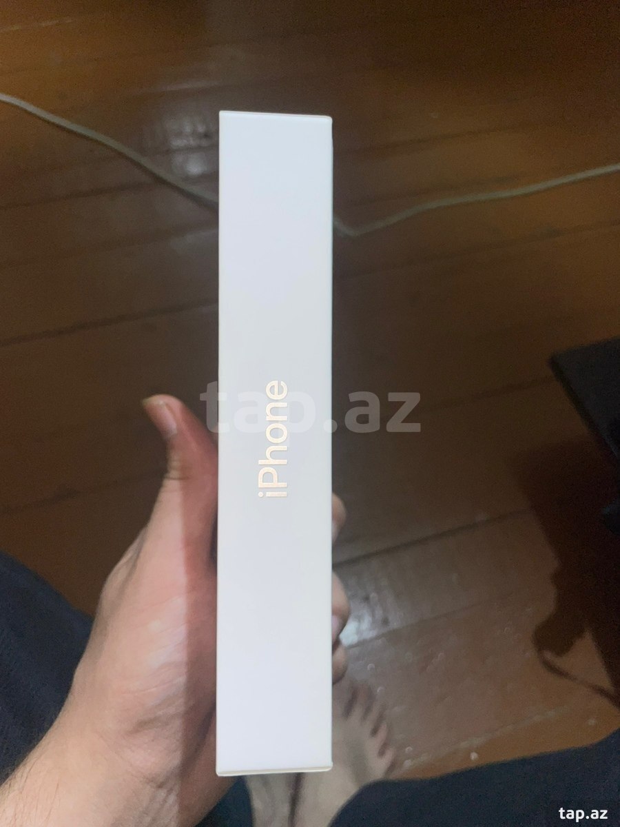 Apple iPhone 11 White 128GB/4GB (2)