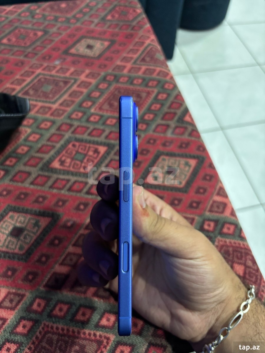 Apple iPhone 16 Ultramarine 128GB/8GB (3)